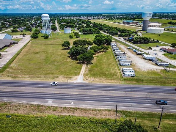 3304 N Highway 77, Waxahachie, TX 75165